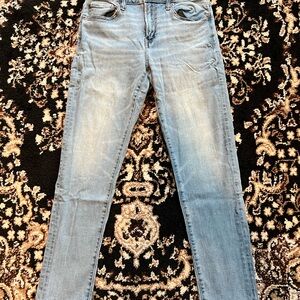 American Eagle Outfitters Light Blue Skinny Jeans
